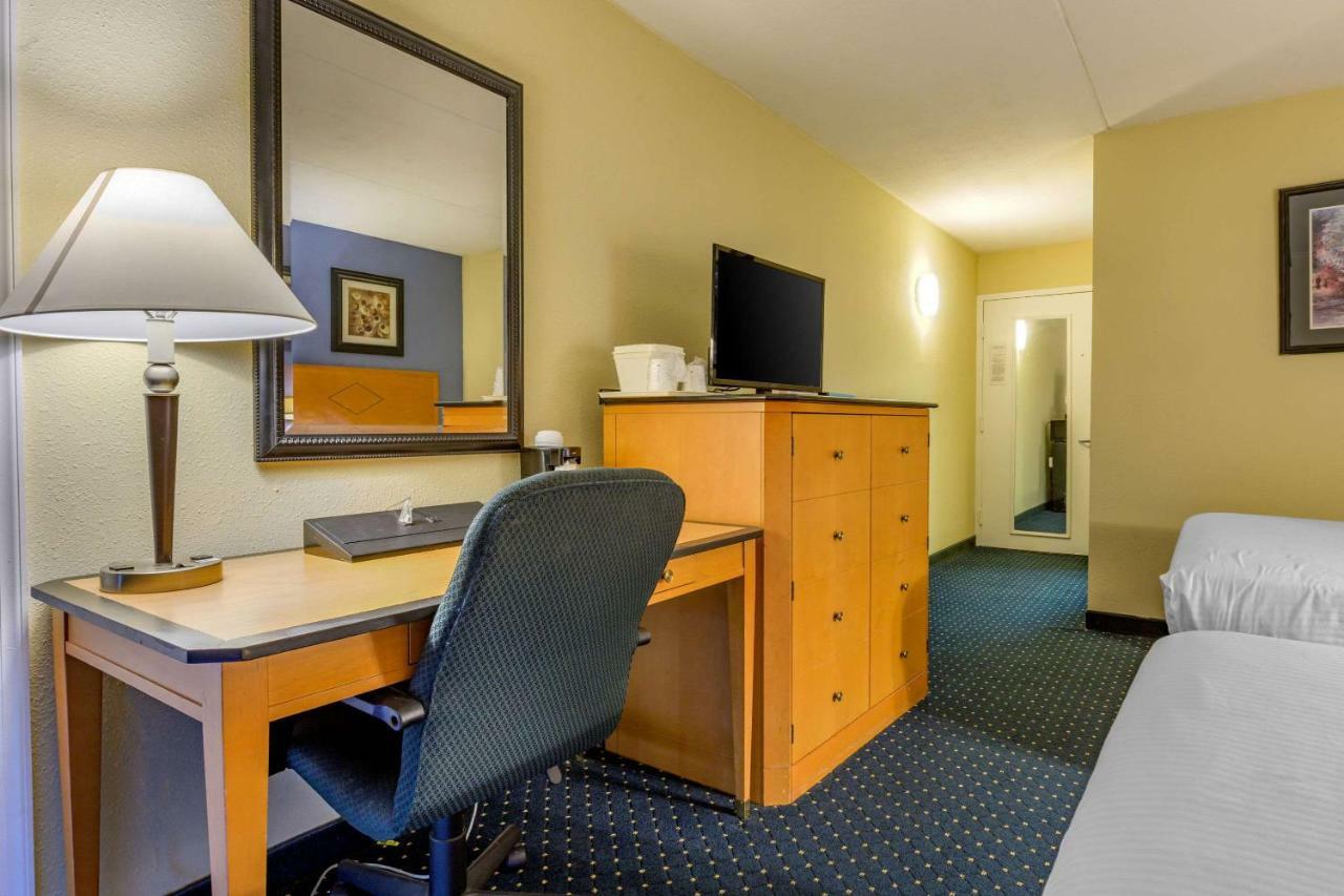 Aire Hotel Lebanon Hershey Exteriör bild