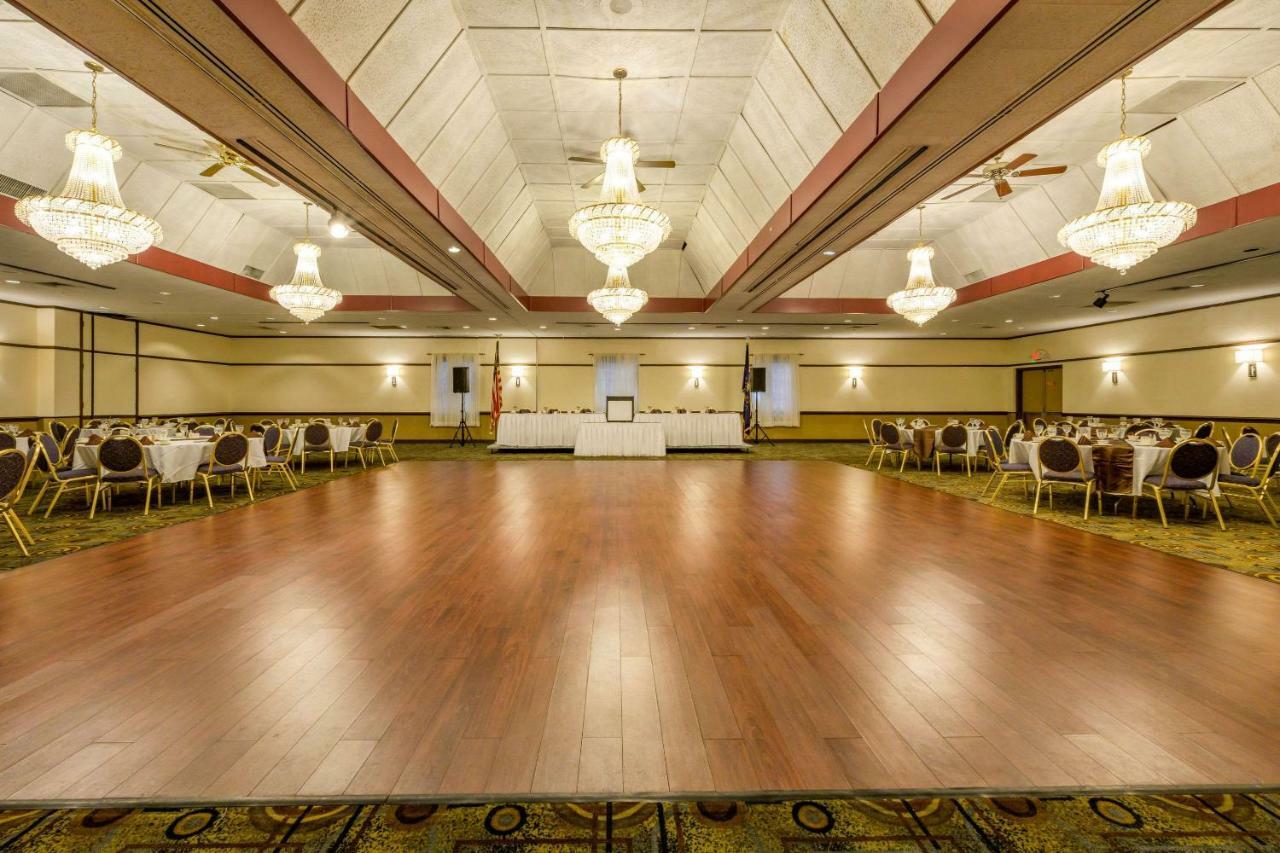 Aire Hotel Lebanon Hershey Exteriör bild