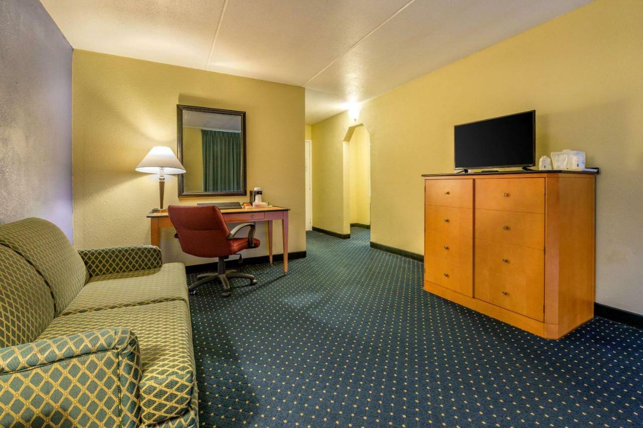Aire Hotel Lebanon Hershey Exteriör bild