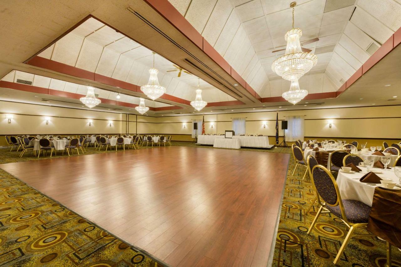 Aire Hotel Lebanon Hershey Exteriör bild