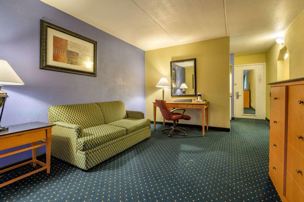 Aire Hotel Lebanon Hershey Exteriör bild